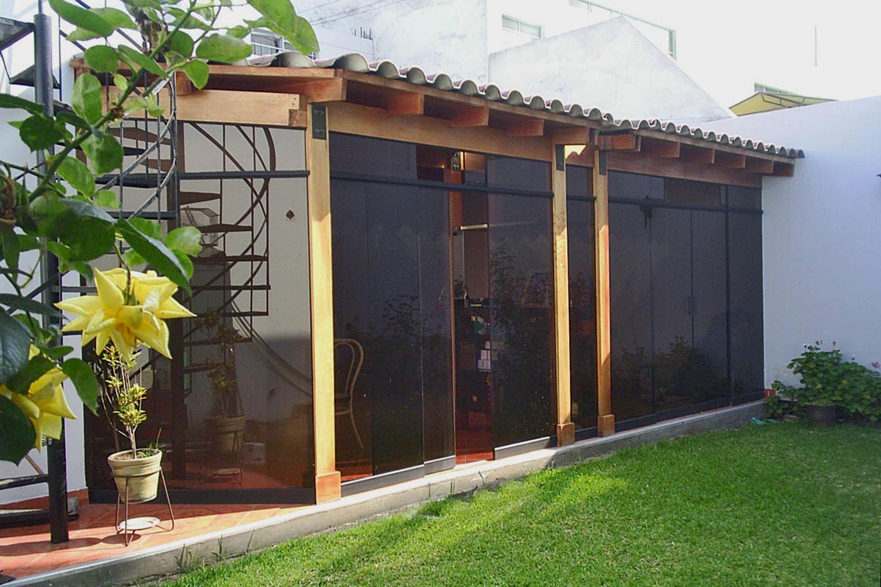 2004, AMPLIACION DE VIVIENDA